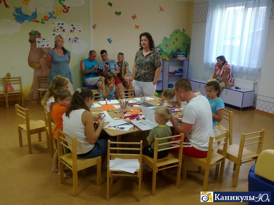 Занятия в детской комнате, пансионат 'Sea Land', Евпатория